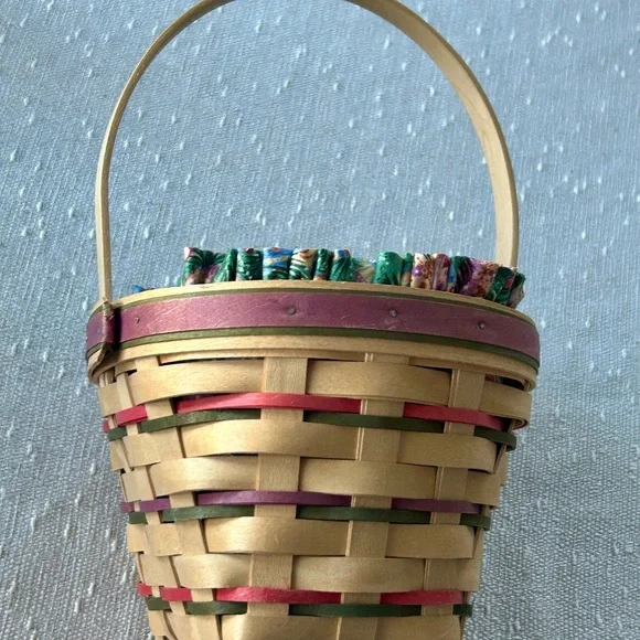 Longaberger 1996 Vintage Easter Basket - Picture 9 of 9